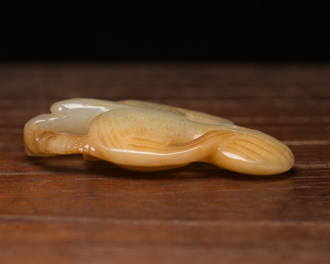 Old Beijing Natural Jade Artisan Carved Prosperity Bird Figurine Antique Carving detailed image 6